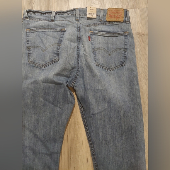 New levis jeans for men size 38×30 - Picture 5 of 10